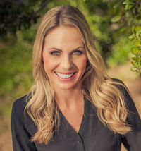 Heather headshot_REV