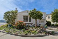 075-301-crestlake-drive.88916.p2k.068.web
