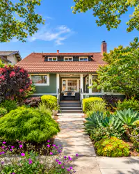San mateo home Sunlit Craftsman Bungalow Garden