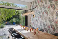 8.Dining
