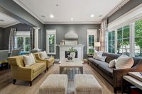 007 - 31 Sandy Court - Family room