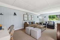 36 - 72 Davis Road - Family room