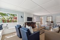 39 - 72 Davis Road - Family room and glass window