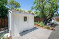 39 - 3108 Del Oceano Drive - White shead