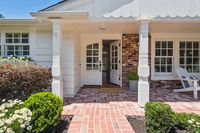 06 - 31 Old Millstone Lane - Open fornt door