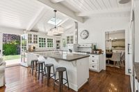 17 - 31 Old Millstone Lane - Kitchen area and center island