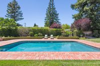 44 - 31 Old Millstone Lane - Swimming pool area with 2 lounge chairs