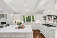 21 - 3815 Palo Alto Drive - White painted center island