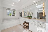 27 - 3815 Palo Alto Drive - Primary bathroom