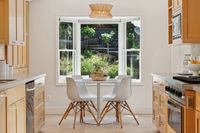 018 - 3165 Lucas Drive - Breakfast nook