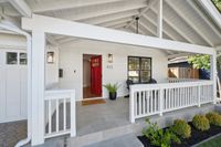 002 - 973 4th Street - Front porch and open entry way
