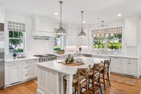 008 - 044 - 2116 Stewart Avenue - Kitchen center island