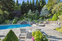 51 - 231 Sundown Terrace - Pool area and landscapped garden