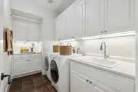 37 _ 31 Sandy Court _ Laundry room