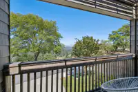 27 - 574 Monarch Ridge Drive - Private balcony overlooking the surrounding hills
