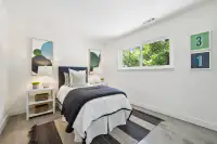 29 _ bedroom-twin-bed-colorful-number-artwork