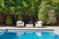 32 _ poolside-lounge-chairs-fire-pit-table