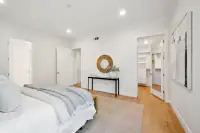 15 _ bedroom-abstract-artwork-walk-in-closet-view