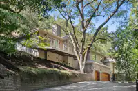 1 _ 11 Redwood Circle.001