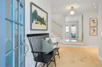 6 _ 1751 Reliez Valley Road _ Foyer and staircase