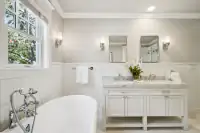 25 _ 1751 Reliez Valley Road _ Double vanity and tub