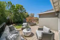 Bloom473DeckResort3K