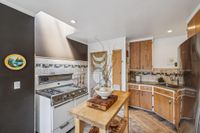 539 Munich St 18