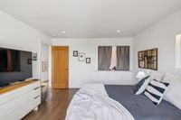 539 Munich St 26