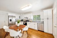 2448 Greenwhich Street 32