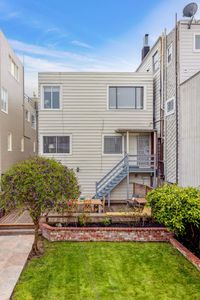 2448 Greenwhich Street 54