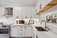 2075 Sutter Street 18