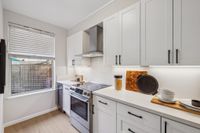 2075 Sutter Street 19