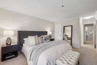 2075 Sutter Street 28
