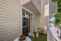 2075 Sutter Street 38