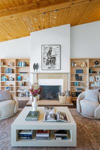 77 Crescente Ave 63