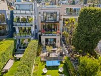 2764 Greenwich St 11