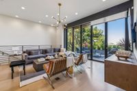 2764 Greenwich St 61
