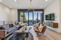 2764 Greenwich St 62