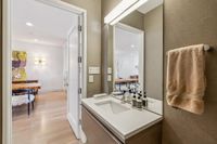 2764 Greenwich St 77