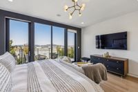 2764 Greenwich St 86
