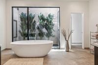 2764 Greenwich St 95