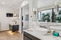 2764 Greenwich St 99