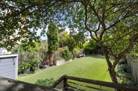 262 15th Ave 4