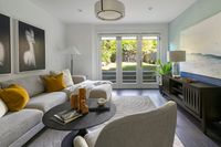 262 15th Ave 17
