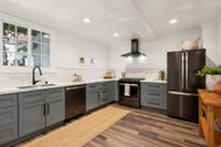 1308 Francisco Street 6