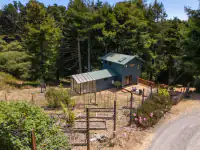 380 Larch Road 1