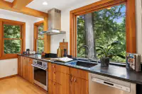 380 Larch Road 10